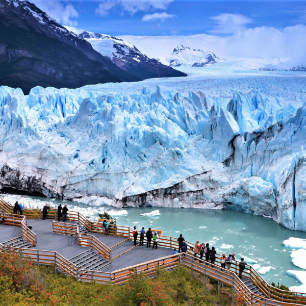 Esperienze da fare: visitare il ghiacciaio del Perito Moreno Esperienze da fare: visitare il ghiacciaio del Perito Moreno
